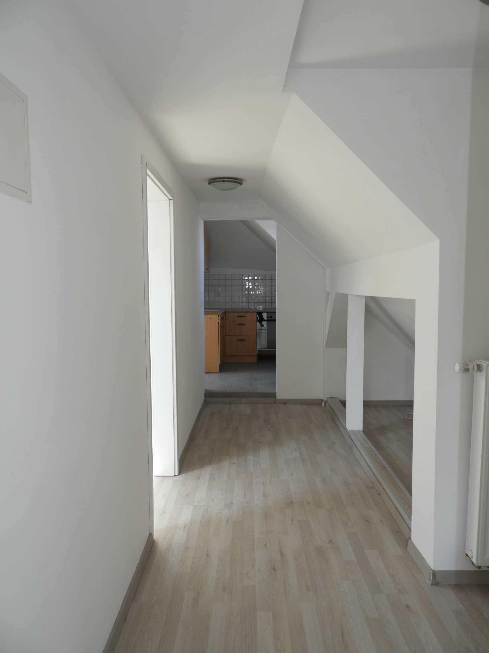 Immobilie in Schellerten - Großes Haus mit neun Zimmer in Oedelum! - Bild 8