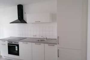 Schöne 2 Zi-Wohnung, Einbauküche, Laminat und Wanne im Charlottenviertel – Parkstraße 21, 6108 Halle (Saale) – Vorschaubild 8