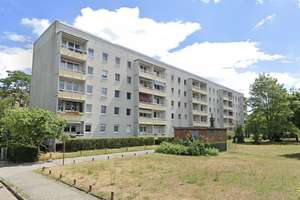 Kompakte 4-Zimmer-Wohnung als Anlageobjekt in Potsdam-Drewitz – Die vollständige Adresse der Immobilie erhältst du vom Anbieter., 14480 Am Stern, Potsdam – Vorschaubild 1