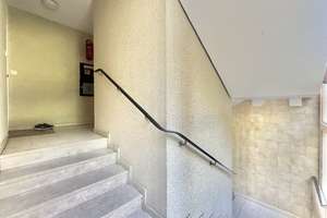 "Großzügige 5-Zimmer-Wohnung mit Balkon, Garage & Aufzug – attraktive Kapitalanlage in Regensburg" – Die vollständige Adresse der Immobilie erhältst du vom Anbieter., 93057 Reinhausen, Regensburg – Vorschaubild 4