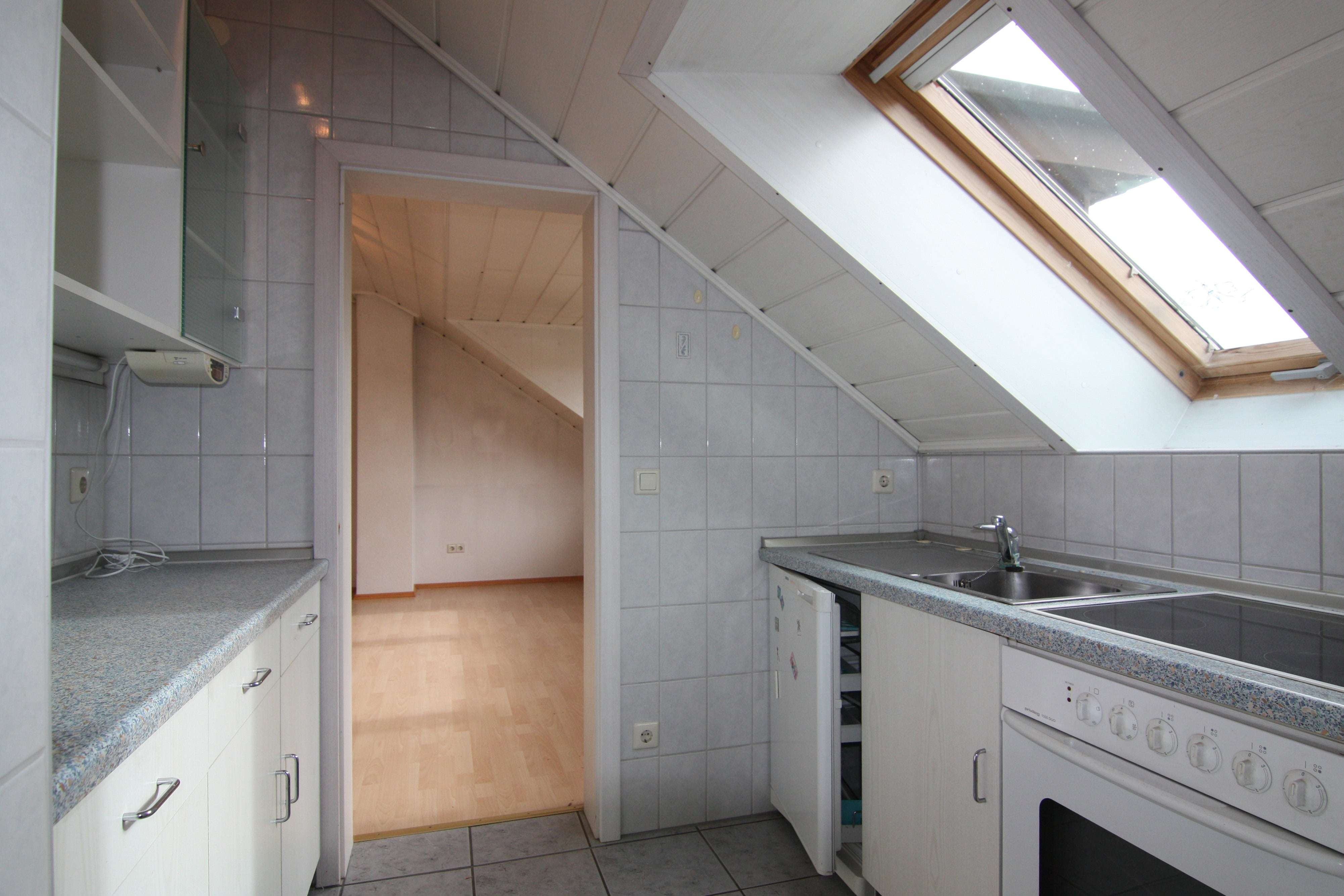 Immobilie in Walldorf - Mitten in Walldorf: Familienfreundliches Haus mit idyllischem Innenhof und Garten - Bild 1