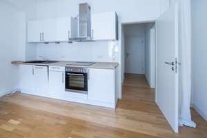 Wohlfühlen am Ostendplatz: Sanierter Altbau, EBK, Balkon & hohe Decken  – 70188 Ostheim, Stuttgart – Vorschaubild 3