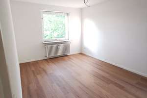 Uninahe 3-Zimmer Wohnung mit 2 Loggias und Tiefgaragenstellplatz – Jägerhofstraße 108A, 42119 Elberfeld, Wuppertal – Vorschaubild 18