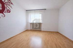 WG ZIMMER, AB SOFORT FREI – Die vollständige Adresse der Immobilie erhältst du vom Anbieter., 70437 Freiberg, Stuttgart – Vorschaubild 1