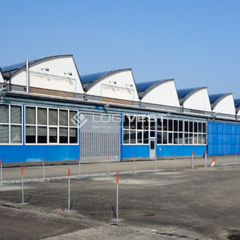 Industriehalle mit Freifläche im Norden Hamburgs