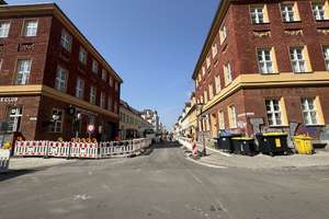 AM BASSINPLATZ
MEHRFAMILIENHAUS MIT POTENZIAL
DENKMAL IM ZENTRUM POTSDAMS – Die vollständige Adresse der Immobilie erhältst du vom Anbieter., 14467 Nördliche Innenstadt, Potsdam – Vorschaubild 4
