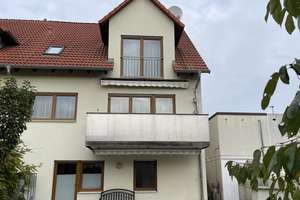 Großzügige Doppelhaushälfte in bester Lage in Ansbach – Die vollständige Adresse der Immobilie erhältst du vom Anbieter., 91522 Eyb, Ansbach – Vorschaubild 1