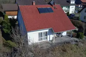 Solides Einfamilienhaus mit viel Wohnraum – Kulmbach (Kreis) – Vorschaubild 3