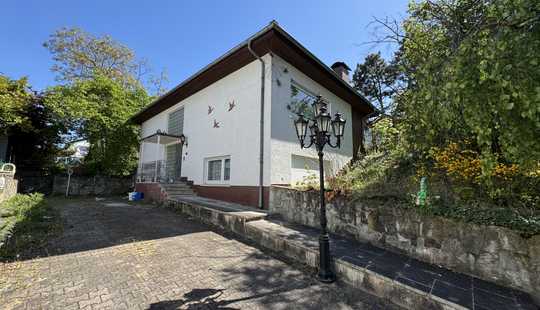 Bild von Kehlberg Immobilien - Sanierungsbedürftiges EFH auf großem Grundstück in Wörrstadt !