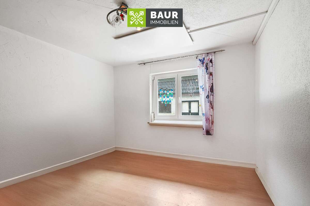 Immobilie in Wilhelmsdorf - Charmante 3,5-Zimmer-Wohnung mit Terrasse in Wilhelmsdorf – sofort bezugsfrei! - Bild 2