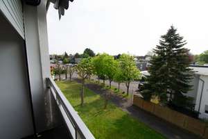 Schön geschnittene 3,5-Zimmer-Wohnung mit Loggia in Köln-Widdersdorf – Eichenweg 27, 50859 Widdersdorf, Köln – Vorschaubild 10