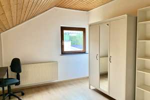 2 freie möblierte WG-Zimmer  in zentraler Lage direkt am Bahnhof Waiblingen – Die vollständige Adresse der Immobilie erhältst du vom Anbieter., 71332 Waiblingen – Vorschaubild 4