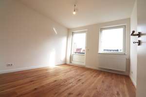 3 Zimmer Wohnung im 3. OG mit Balkon -- selber einziehen oder vermieten