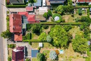 Charmante Doppelhaushälfte mit Wintergarten, großem Garten und viel Gestaltungspotenzial – Die vollständige Adresse der Immobilie erhältst du vom Anbieter., 1279 Laubegast, Dresden – Vorschaubild 25