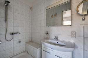 Außergewöhnliche Maisonette-Wohnung bestehend aus zwei Wohnungen, flexibel nutzbar – Die vollständige Adresse der Immobilie erhältst du vom Anbieter., 14052 Westend, Berlin – Vorschaubild 5