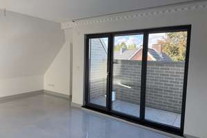 Stilvolle, exklusive 2-Zi-Dachgeschosswohnung mit Balkon und Stellplatz in bevorzugter ruhiger Lage – Die vollständige Adresse der Immobilie erhältst du vom Anbieter., 23570 Travemünde, Lübeck – Vorschaubild 2