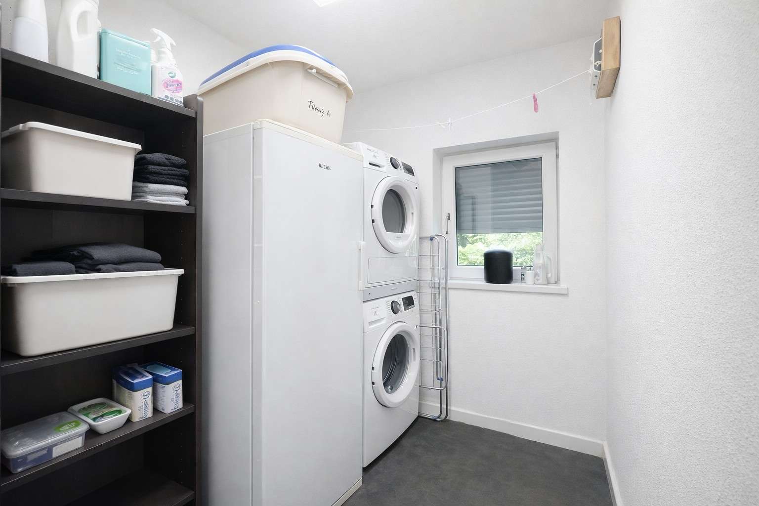 Immobilie in Hülben - Exklusiv kernsaniert: Hochwertiges Einfamilienhaus mit modernster Technik und außergewöhnlicher Wohn - Bild 2