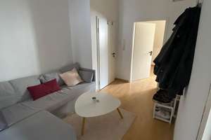 Zwei Zimmer in Osnabrück: Helle Dachgeschosswohnung mit Balkon