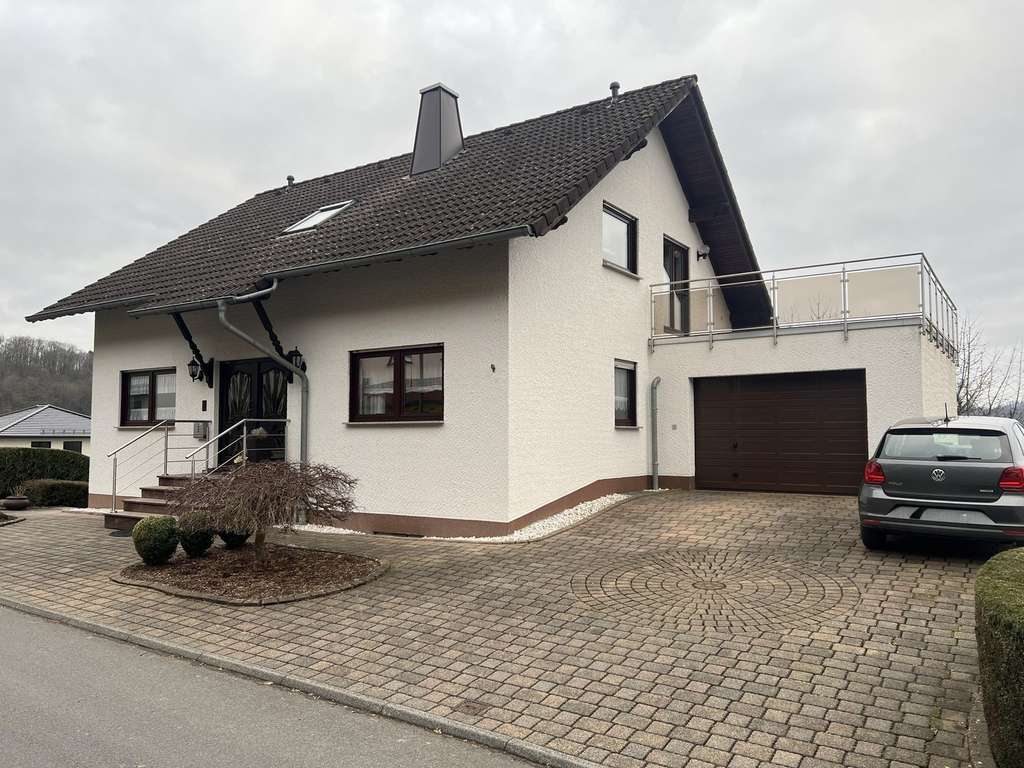 Immobilie in Etzbach - Einfamilienhaus in Etzbach - mit Potenzial für Einliegerwohnung - Bild 3