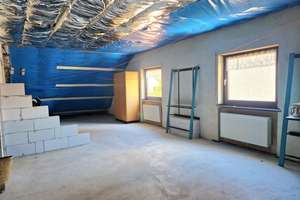 Der individuelle Wohngenuss!

Komfortables, sehr gepflegtes 1-2 Familienhaus in Schauenburg-OT – Die vollständige Adresse der Immobilie erhältst du vom Anbieter., 34270 Schauenburg – Vorschaubild 30