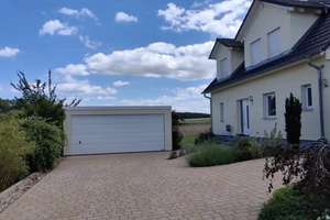 Großzügiges, vollmöbliertes Einfamilienhaus mit 200m² Wohnfläche, 2 Garage und Wärmepumpe in Oesdorf