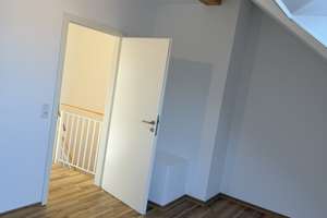 Privat: Modernes 4,5-Zimmer-Reihenhaus mit Garage Baujahr 2017 wie Neuzustand – Schwabenheimer Weg 20G, 55543 Bad Kreuznach – Vorschaubild 11