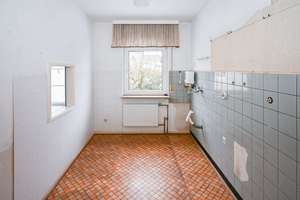 Charmanter Bungalow mit Sanierungsbedarf auf großzügigem Erbpachtgrundstück! – 33739 Jöllenbeck, Bielefeld – Vorschaubild 5