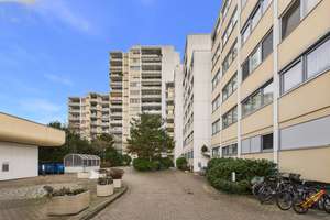 Gepflegte 3-Zimmer-Wohnung mit Balkon, moderner Einbauküche, Tiefgaragenstellplatz und Wellnessberei – Die vollständige Adresse der Immobilie erhältst du vom Anbieter., 85716 Unterschleißheim – Vorschaubild 3