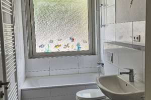 3 Zimmerwohnung mit Balkon und Gemeinschaftsgarten in Düsseldorf-Knittkuhl. – Am Wagenrast 3, 40629 Knittkuhl, Düsseldorf – Vorschaubild 5