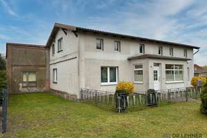 Ihr Projekt mit Zukunft: Einfamilienhaus mit Einliegerwohnung und schönem Grundstück – Die vollständige Adresse der Immobilie erhältst du vom Anbieter., 19376 Siggelkow – Vorschaubild 3