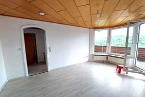Frisch renovierte 2-Zimmer-Wohnung mit Balkon in Pforzheim AN EINE PERSON, NR, zu vermieten – Pforzheim – Vorschaubild 4