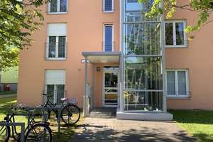Bezugsfreie und gut geschnittene 3-Zimmer-Wohnung mit grosszügigem Balkon in Bogenhausen/Oberföhring – Die vollständige Adresse der Immobilie erhältst du vom Anbieter., 81925 Oberföhring, München – Vorschaubild 12