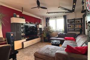Großzügige 4 Zimmer Wohnung mit Wintergarten, Balkon und hochwertiger Einbauküche – Die vollständige Adresse der Immobilie erhältst du vom Anbieter., 12627 Hellersdorf, Berlin – Vorschaubild 5
