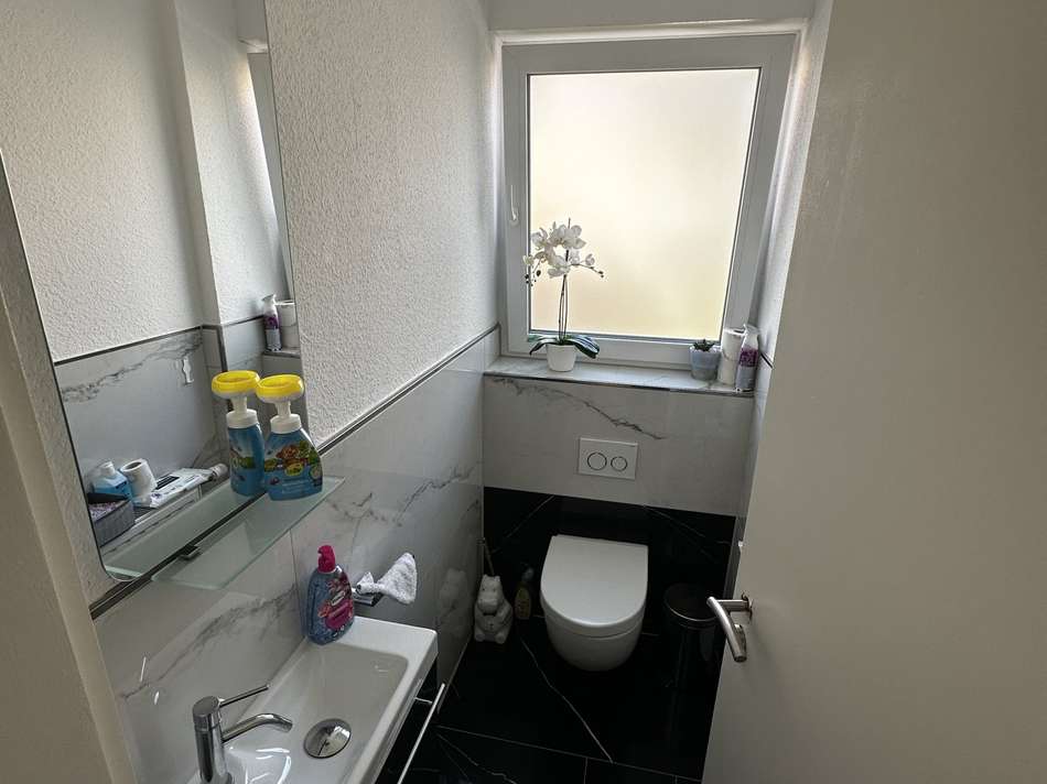 EG-Gäste-WC