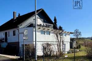 Bezugsfrei! Großes Einfamilienhaus mit Einliegerwohnung - direkte Feldrandlage – Main-Kinzig-Kreis – Vorschaubild 1