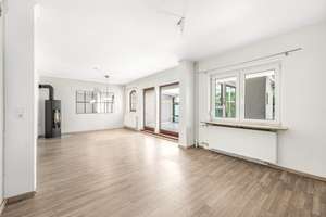 Gepflegtes Reihenendhaus mit grünem Grundstück in Privatweg – Die vollständige Adresse der Immobilie erhältst du vom Anbieter., 28259 Kirchhuchting, Bremen – Vorschaubild 7