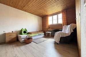 Diese Wohnidylle wird Ihr neues Zuhause. 3 Zimmer auf 97 m². Herrlicher Garten, Garage plus Carport. – Die vollständige Adresse der Immobilie erhältst du vom Anbieter., 78176 Blumberg – Vorschaubild 8