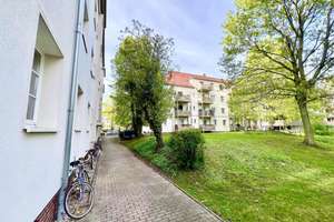 Potenzial: 3-Raum mit Loggia in grüner Wohngegend in Leipzig-Kleinzschocher – Die vollständige Adresse der Immobilie erhältst du vom Anbieter., 4229 Kleinzschocher, Leipzig – Vorschaubild 6