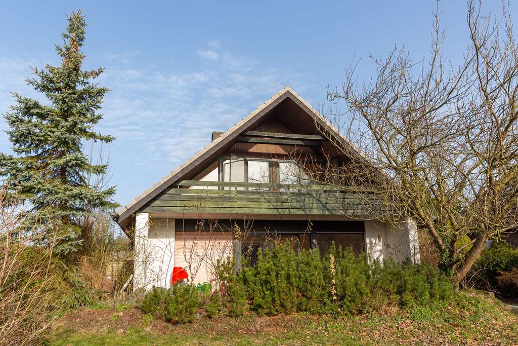 Immobilie in Winsen (Luhe) - Großes Einfamilienhaus BJ 1979 mit Garage im Keller - Bild 3