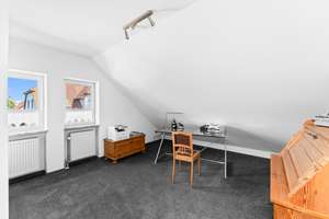 Hochwertiges Einfamilienhaus in Freystadt – stilvolles Wohnen mit traumhaftem Garten und elegantem W – Die vollständige Adresse der Immobilie erhältst du vom Anbieter., 92342 Freystadt – Vorschaubild 7
