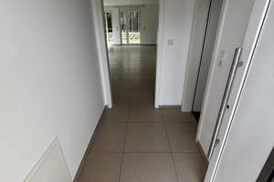 Moderne Doppelhaushälfte in Hösbach – Pfarrer-Göring-Straße 1, 63768 Hösbach – Vorschaubild 3