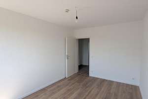 ~ Frisch renoviert mit tollem Balkon ~ – Nietzscheweg 16, 45279 Freisenbruch, Essen – Vorschaubild 8