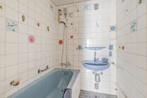 Property thumbnail 8