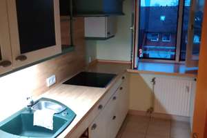 Von Privat: Gepflegte Wohnung mit zwei Zimmern sowie Balkon und EBK in Hamburg-Hausbruch – Hausbrucher Straße 89, 21147 Hausbruch, Hamburg – Vorschaubild 4