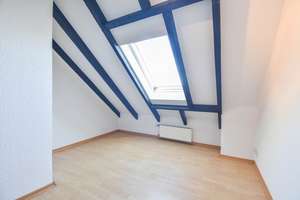 Helle 3,5-Zimmer Wohnng mit Loggia über den Dächern von Solingen-Ohligs. – Die vollständige Adresse der Immobilie erhältst du vom Anbieter., 42697 Ohligs/Aufderhöhe/Merscheid, Solingen – Vorschaubild 9