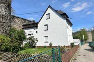 Von Privat: Freistehendes 8-Zimmer-Haus in Rhens mit Rheinblick – Am Bahnhof 1, 56321 Mayen-Koblenz (Kreis) – Vorschaubild 1