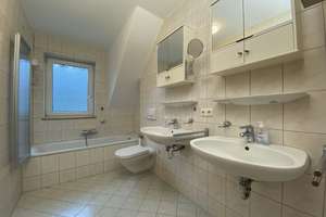 Schöne 4-Zimmer-Wohnung in Wackersdorf – Tannenstraße 44, 92442 Wackersdorf – Vorschaubild 4