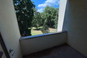 Balkonwohnung mit 3 Zimmern im 3. Obergeschoss in Bremen-Vahr – Kurt-Schumacher-Allee 38, 28327 Neue Vahr Südost, Bremen – Vorschaubild 9