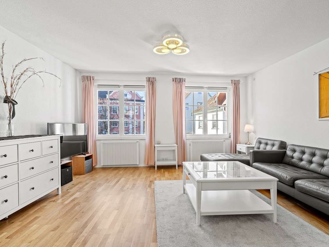 Immobilie in Meersburg - Im Herzen der Altstadt
Kernsanierte 3-Zimmer-Wohnung - Bild 0