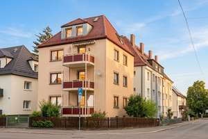 Attraktive Drei-Zimmer-Wohnung mit Balkon in gefragter Lage von Bad Cannstatt
